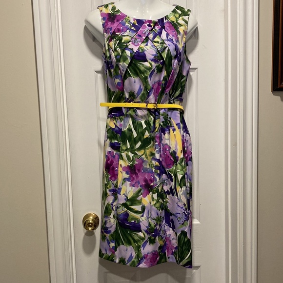 AGB Dresses & Skirts - NWOT - AGB Sleeveless Summer Floral Dress with Yellow Belt